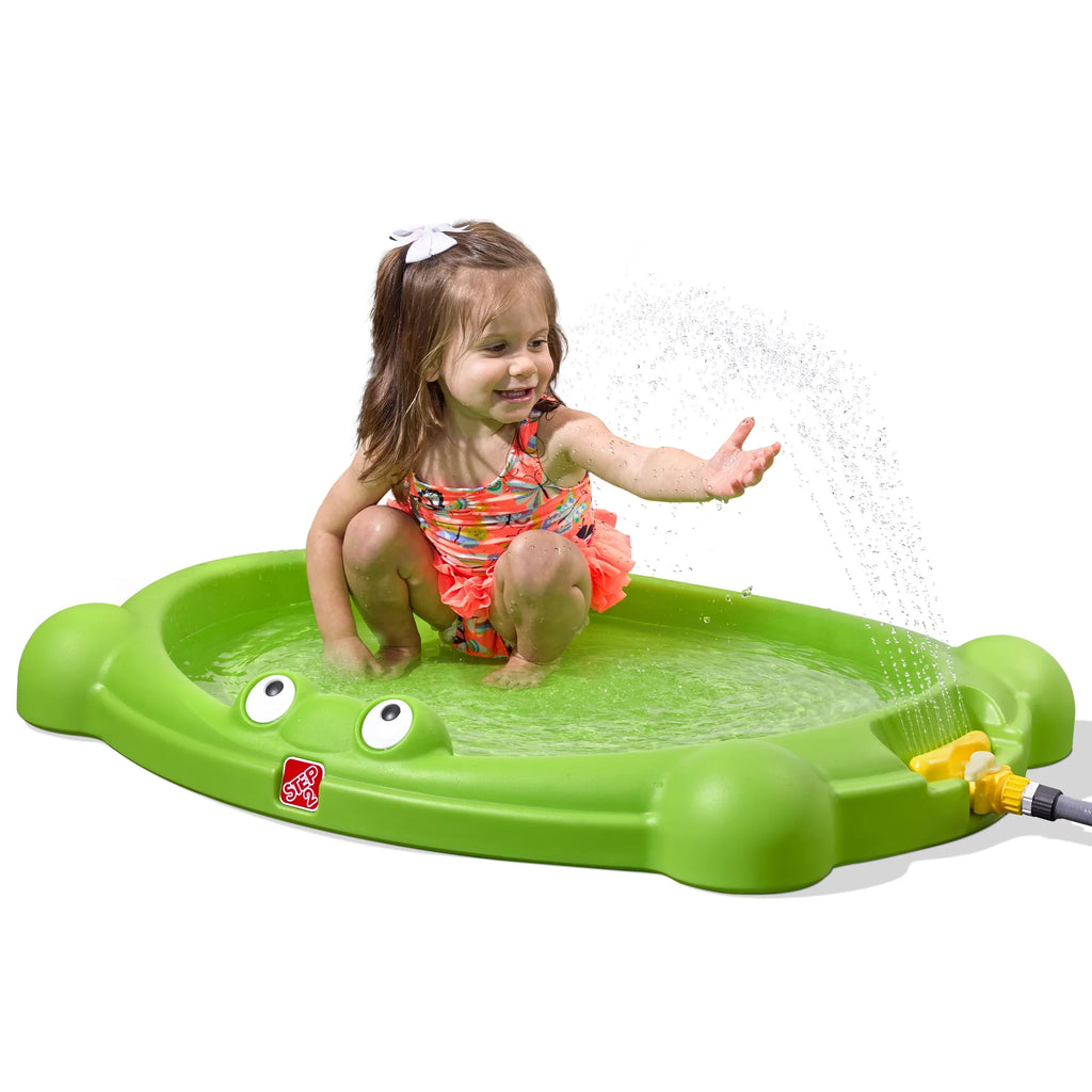 Step2 Waterbug Splash Pad Green Plastic Outdoor aqua Playset for Toddlers