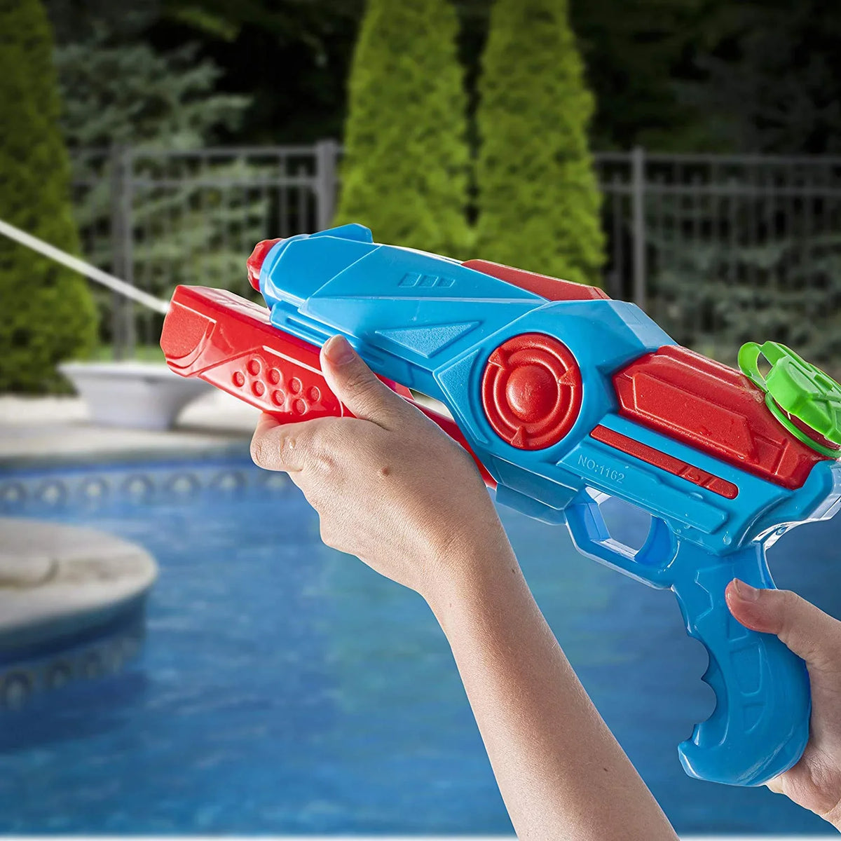 Prextex Red Plastic aqua Shooter Blaster Squirt Guns, 4 Pack Girls and Boys