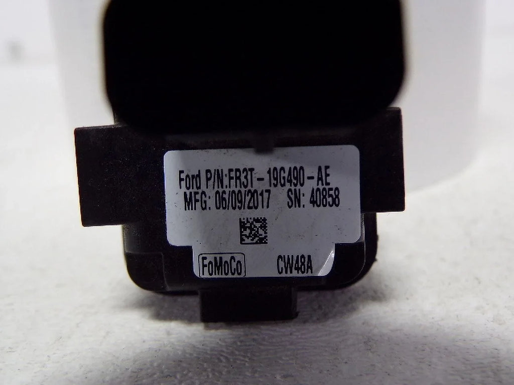 Pre-Owned 15-22  Mustang Rear View Backup Camera OEM LKQ (Good)